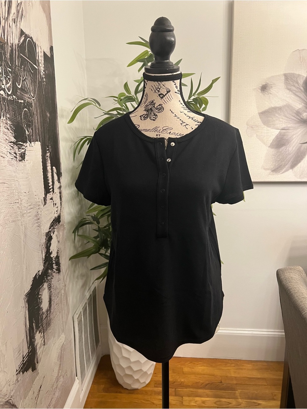 4 Old Navy Black, Peach, White, lavender, Short-Sleeve Henley Tees